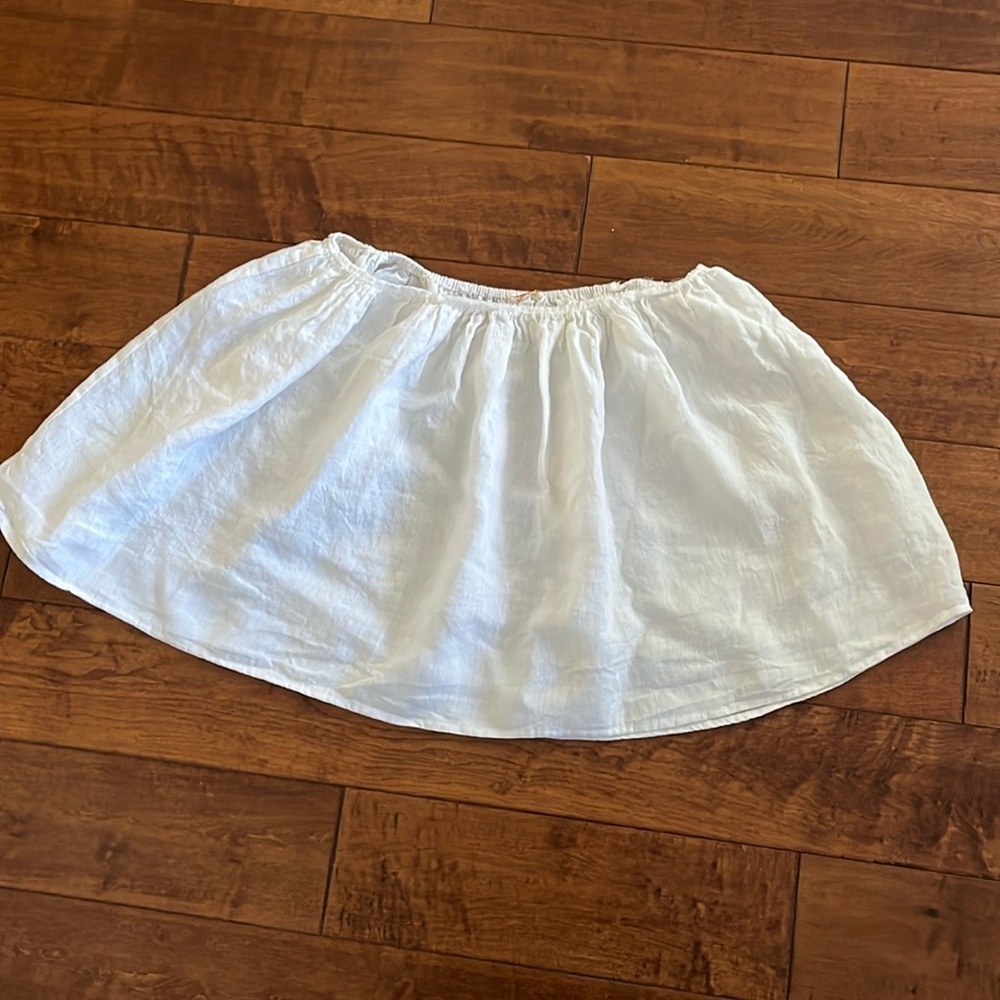 VRG GRL Shoulder Top